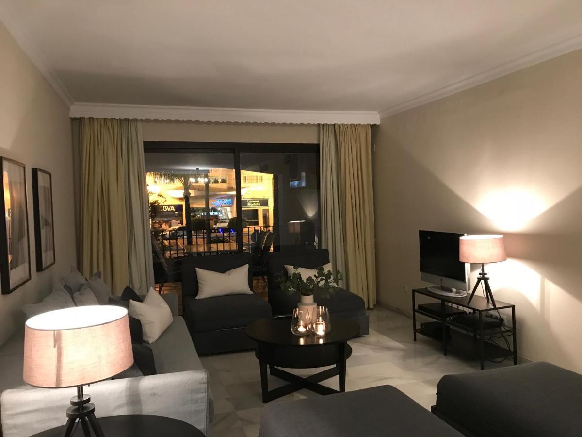 Large And Elegant In Puerto Banus With Pools And Paddle Lejlighed Marbella Eksteriør billede